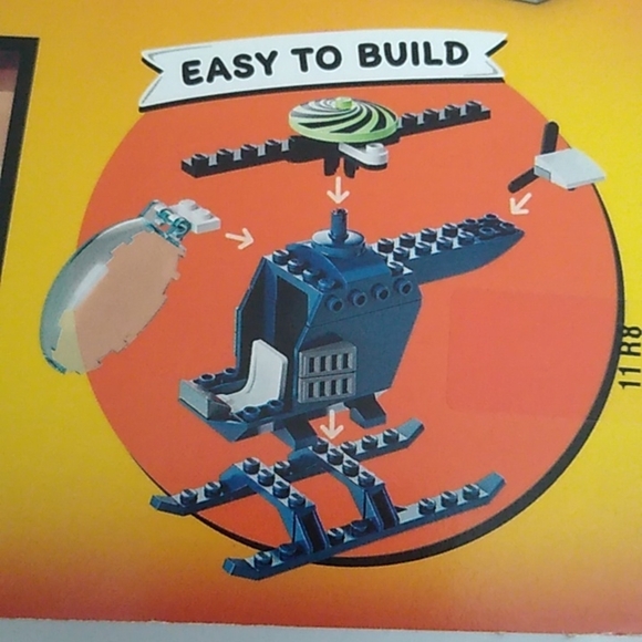 Lego Junior's 10759 The Incredibles Elastigirl's Rooftop Pursuit Retired - Picture 9 of 11